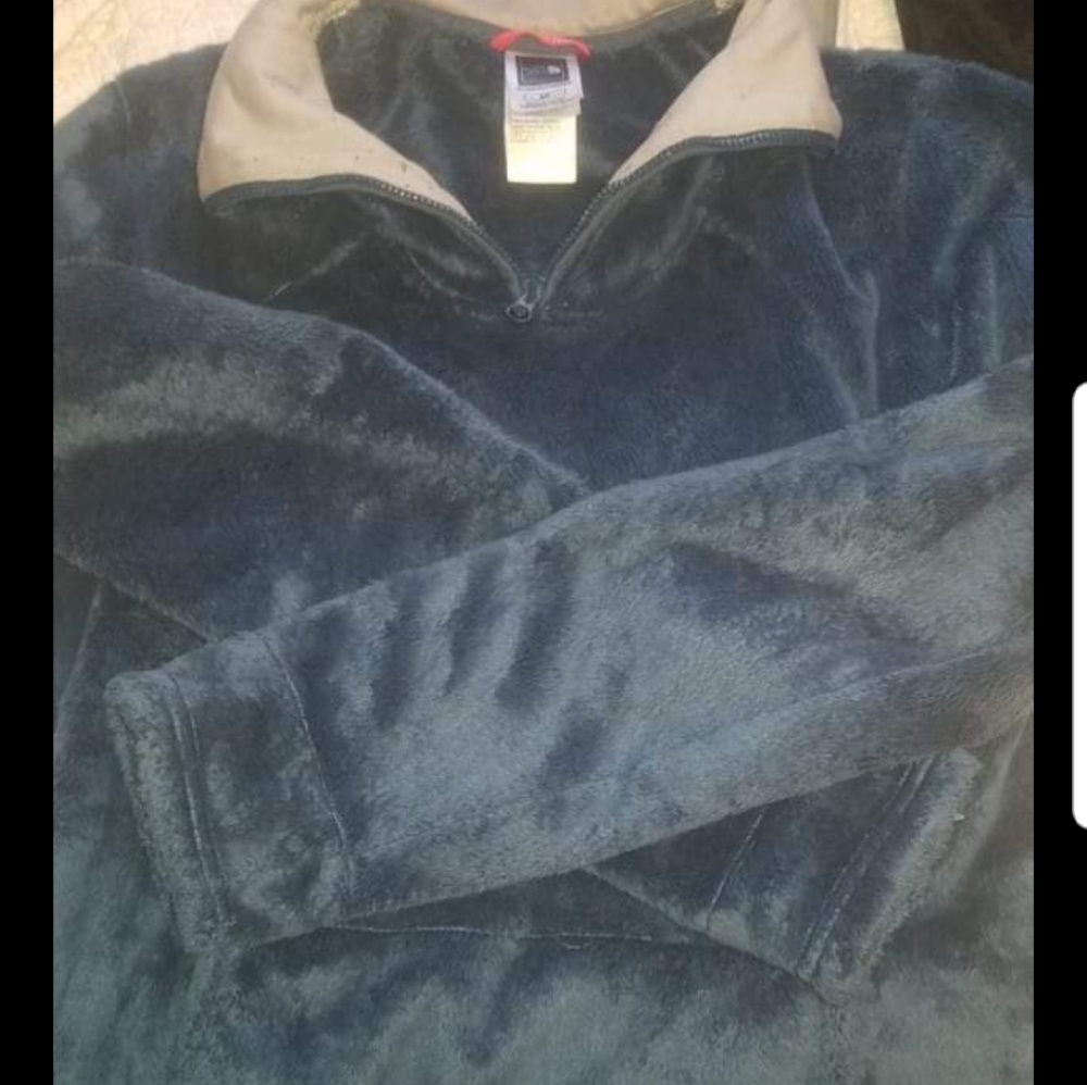 Navy fuzzy pullover